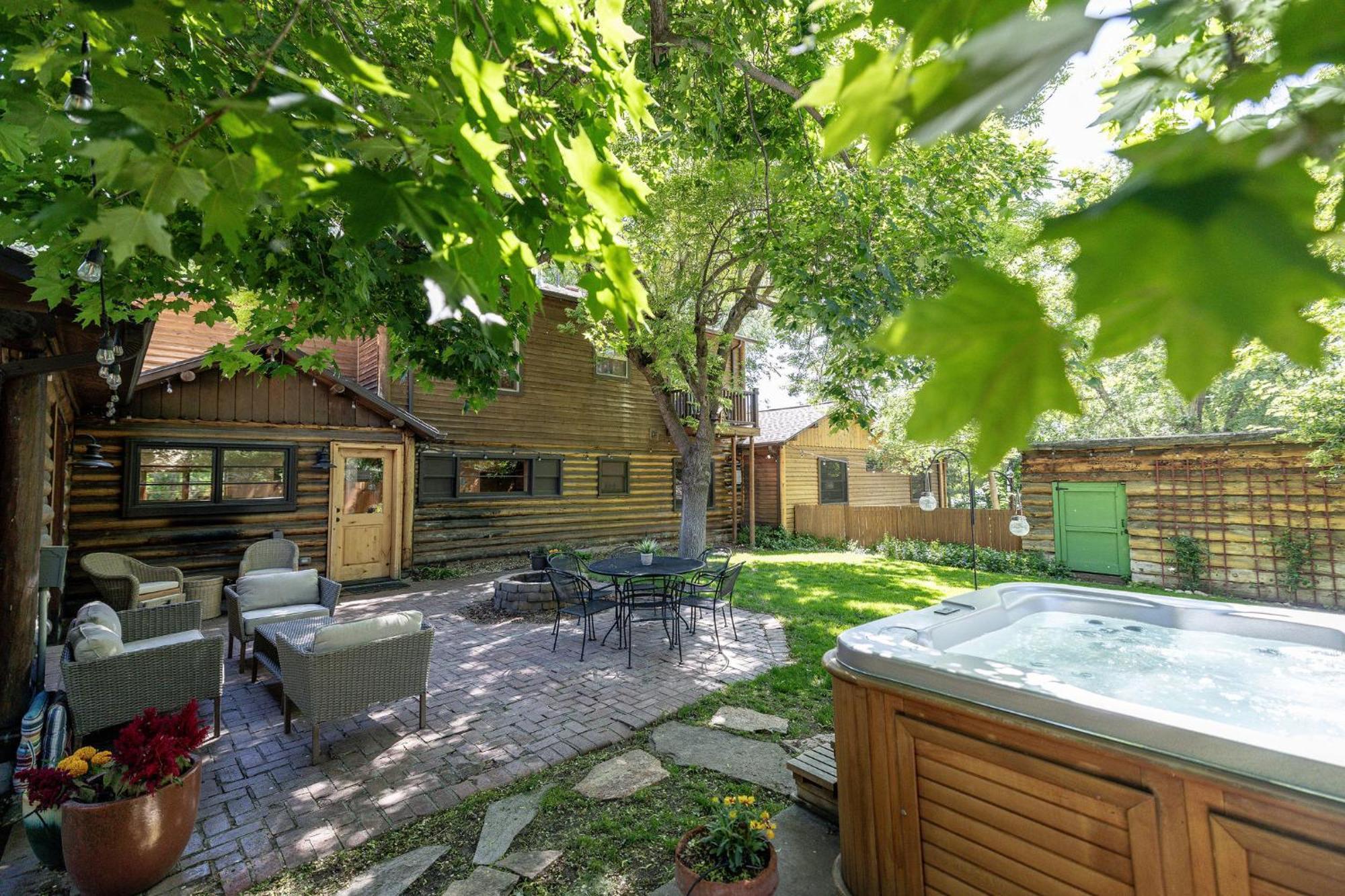 Engen Hus Bed And Breakfast Cottonwood Heights エクステリア 写真